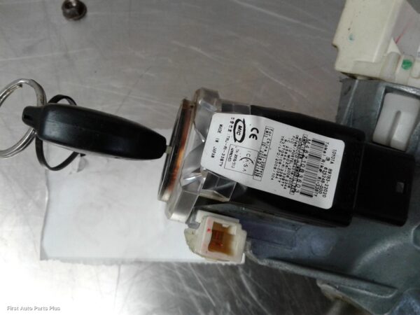 2010 TOYOTA HILUX Steering Column