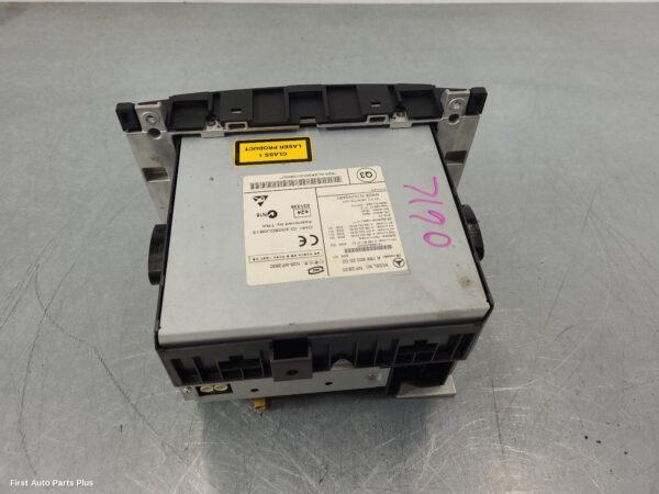 2012 MERCEDES VITO Radio/Cd/Dvd/Sat/Tv