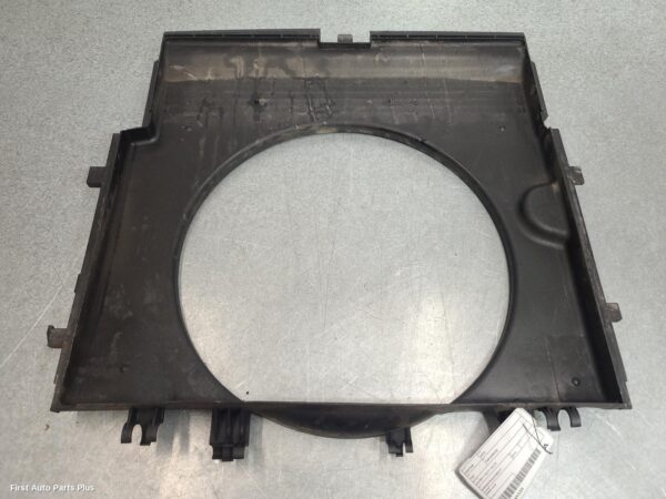 2012 MERCEDES VITO Fan Shroud