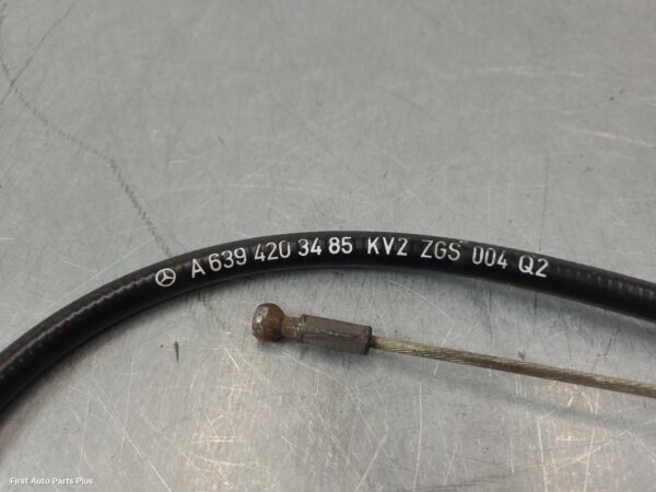 2012 MERCEDES VITO Cable
