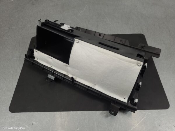 2022 RAM 1500 Glove Box