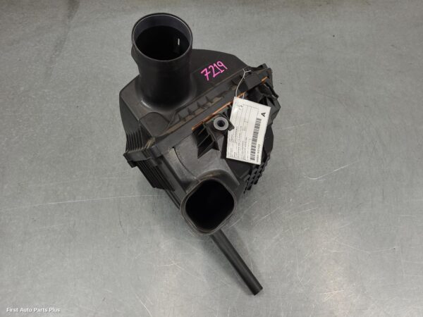 2021 RENAULT TRAFIC Air Cleaner/Box
