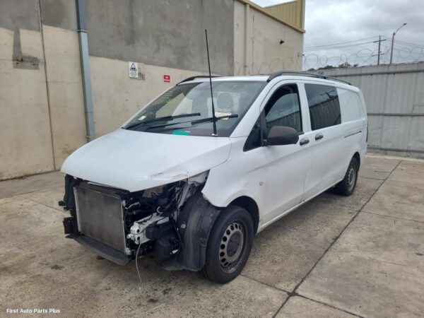 2023 MERCEDES VITO Injector Pump