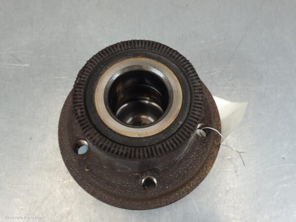 2020 VOLKSWAGEN CRAFTER Left Rear Hub Assembly