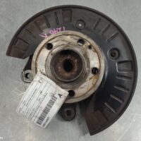 2006 MERCEDES VITO Right Front Hub Assembly