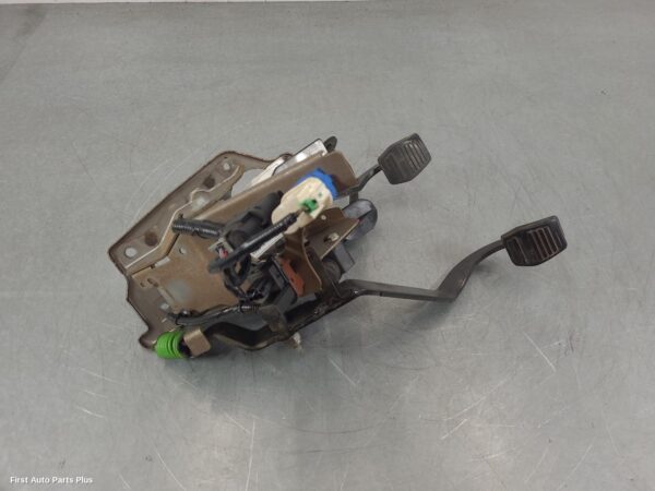 2012 FORD TRANSIT Pedal Assembly