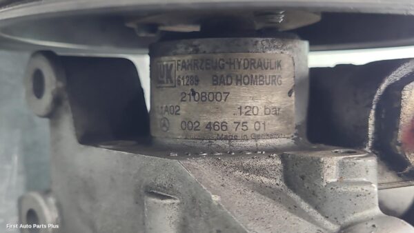 2002 MERCEDES SPRINTER Steering Pump