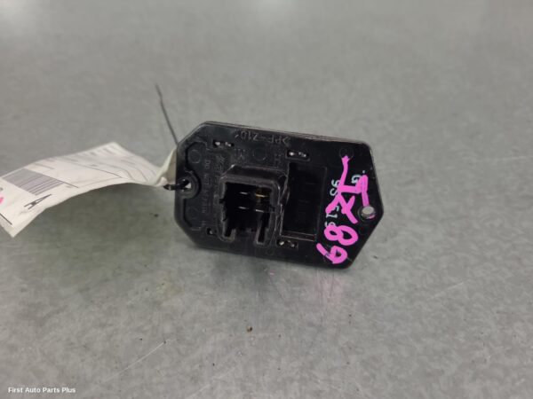 2015 TOYOTA HIACE Fan Speed Resistor