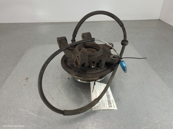 2021 MERCEDES VITO Left Rear Hub Assembly