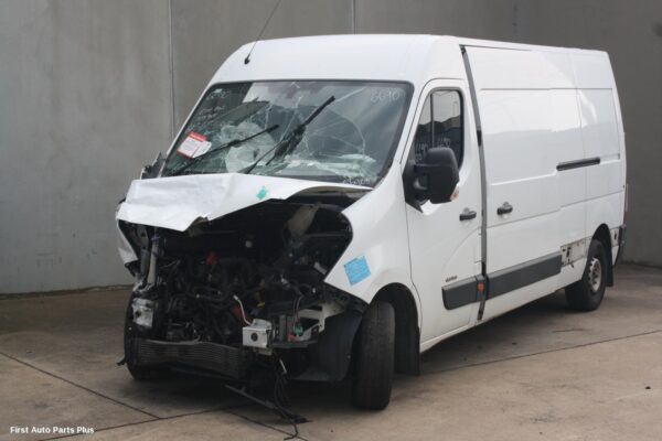2016 RENAULT MASTER Door/Tailgate Seal