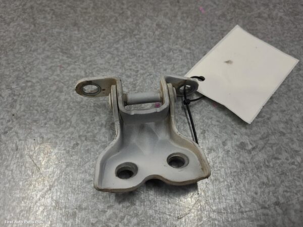 2013 TOYOTA HILUX Door Hinge/Runner