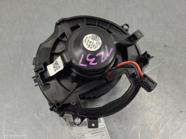 2019 VOLKSWAGEN CRAFTER Heater Fan Motor