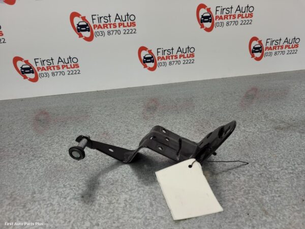 2018 RENAULT MASTER Door Hinge/Runner