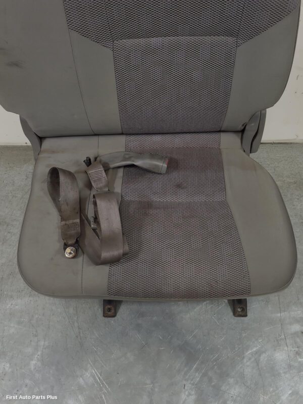 2006 TOYOTA HILUX Front Seat