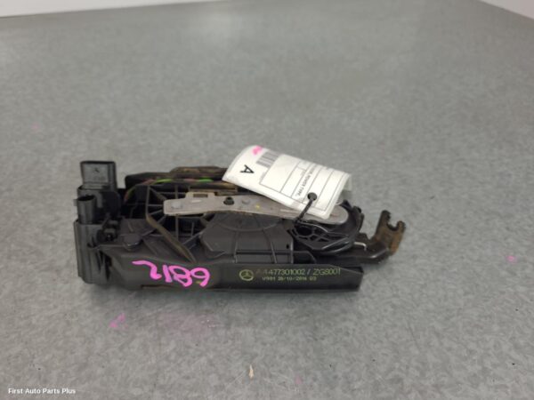 2017 MERCEDES VITO Door/Boot/Gate Lock