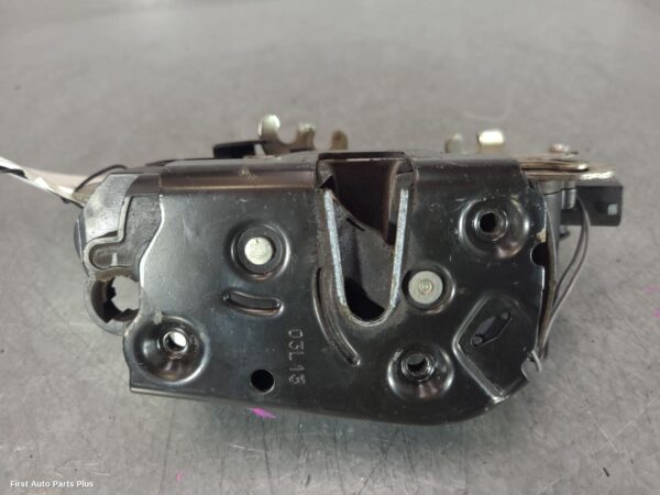 2010 MERCEDES VITO Door/Boot/Gate Lock