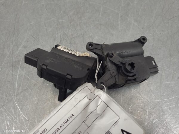 2006 MERCEDES VIANO BLEND_DOOR_ACTUATOR