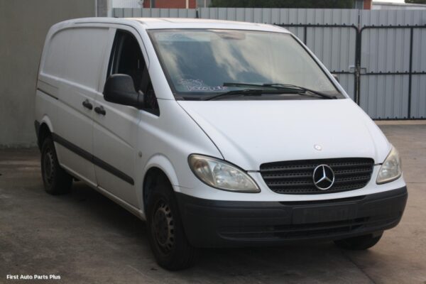 2008 MERCEDES VITO Right Driveshaft