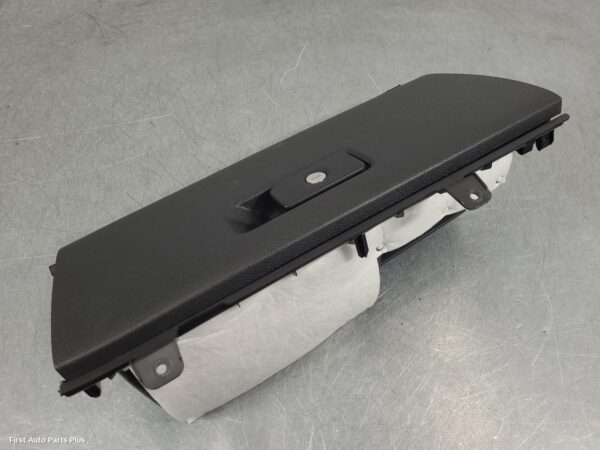 2022 RAM 1500 Glove Box