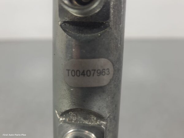 2008 MERCEDES VITO Injection Rail