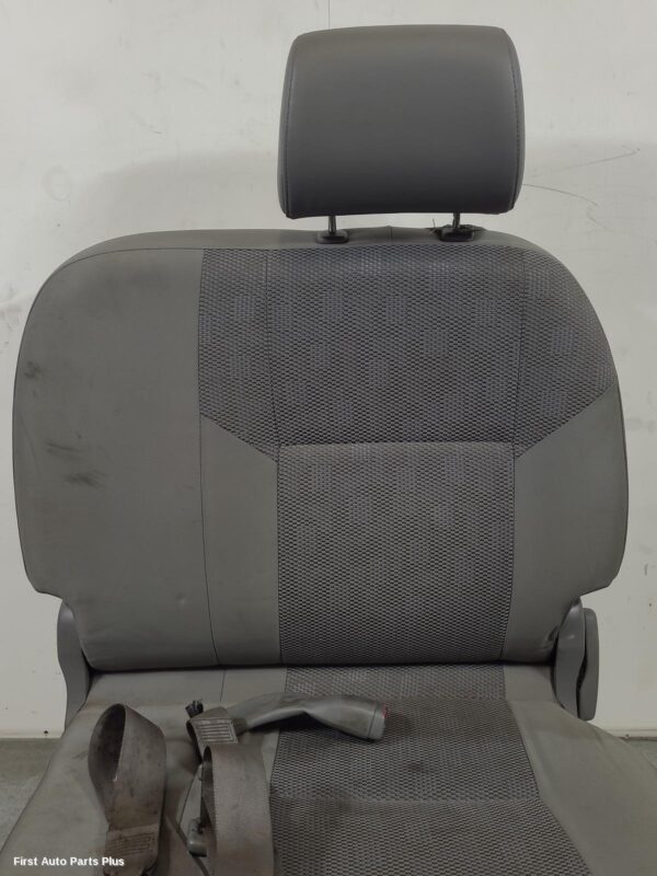 2006 TOYOTA HILUX Front Seat
