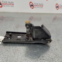 2016 RENAULT TRAFIC Door Hinge/Runner