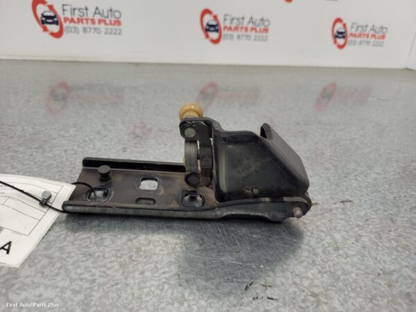 2016 RENAULT TRAFIC Door Hinge/Runner