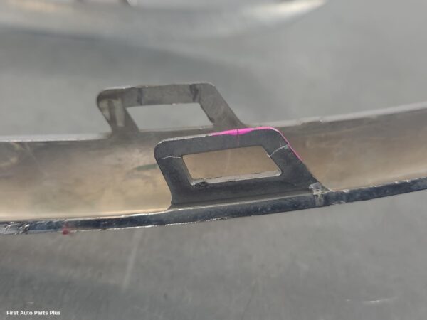 2019 MERCEDES VITO Grille