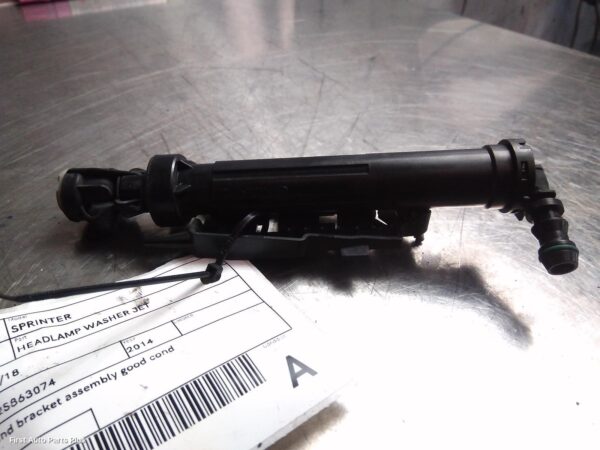 2014 MERCEDES SPRINTER HEADLAMP_WASHER_JET