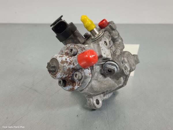 2023 MERCEDES VITO Injector Pump