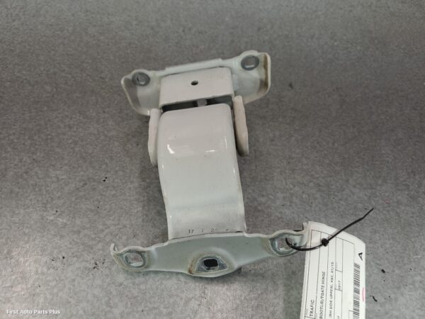 2017 RENAULT TRAFIC Bootlid/Tgate Hinge