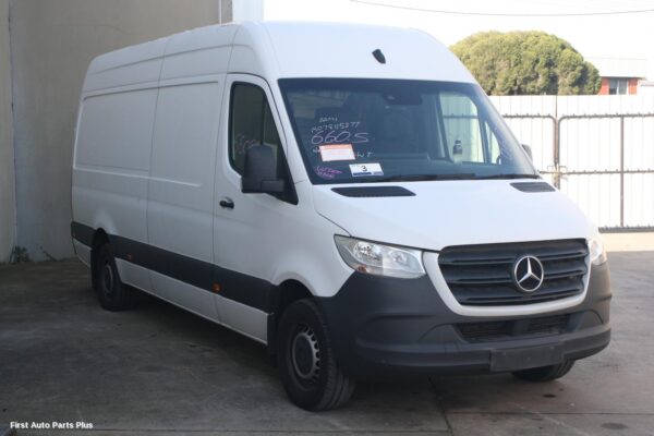 2021 MERCEDES SPRINTER Alternator