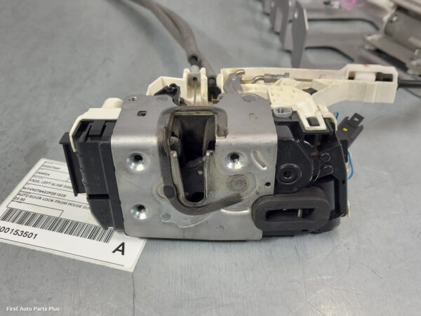 2021 MERCEDES SPRINTER Door/Boot/Gate Lock