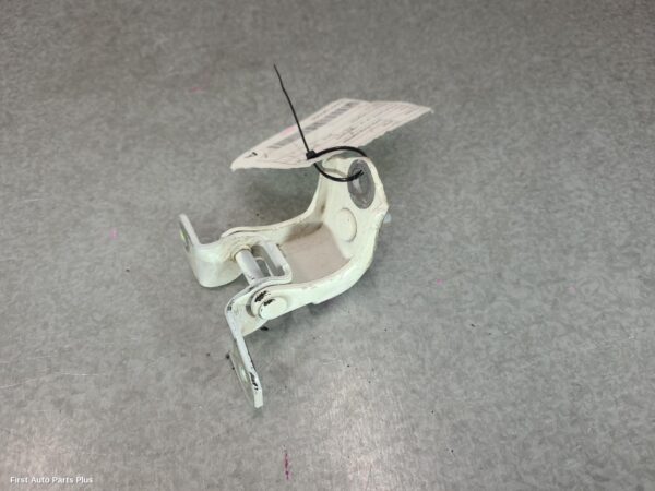 2018 MAZDA BT50 Door Hinge/Runner