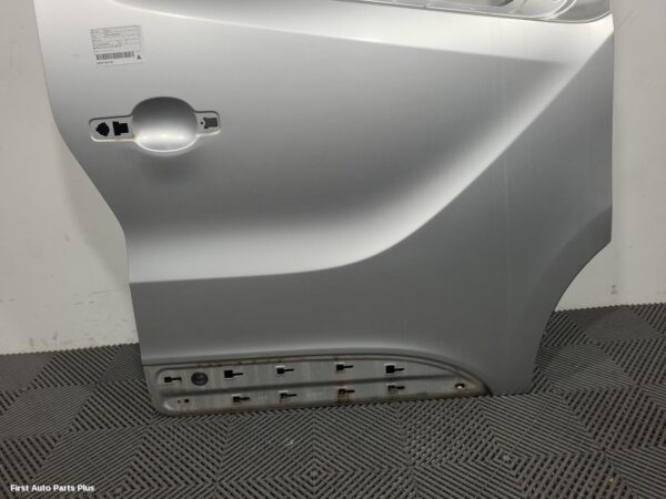 2021 RENAULT TRAFIC Right Front Door