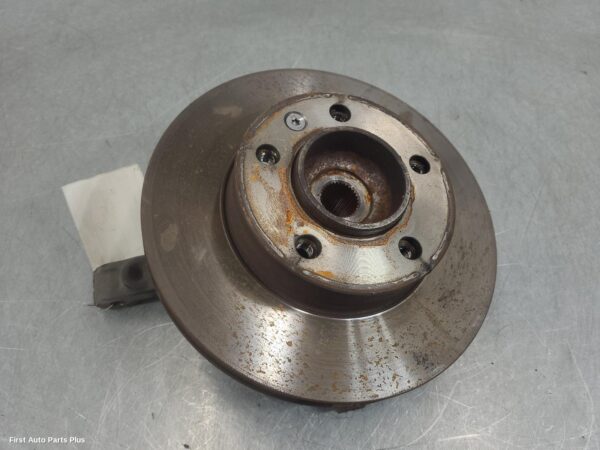2021 RENAULT MASTER Right Front Hub Assembly