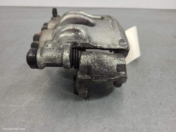 2022 RENAULT MASTER Caliper