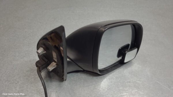 2013 VOLKSWAGEN AMAROK Right Door Mirror