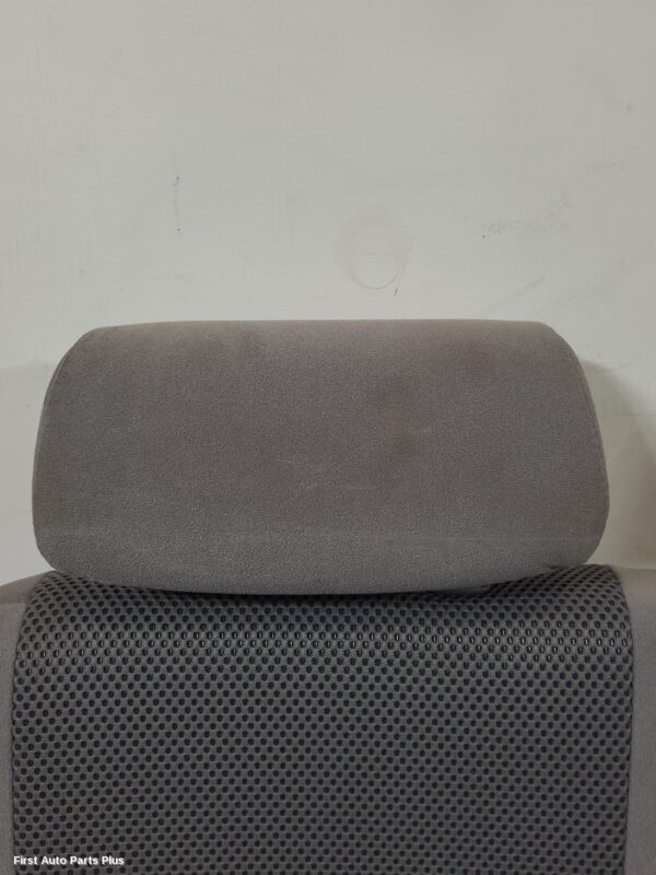 2011 TOYOTA HILUX 2nd Seat (Rear Seat)