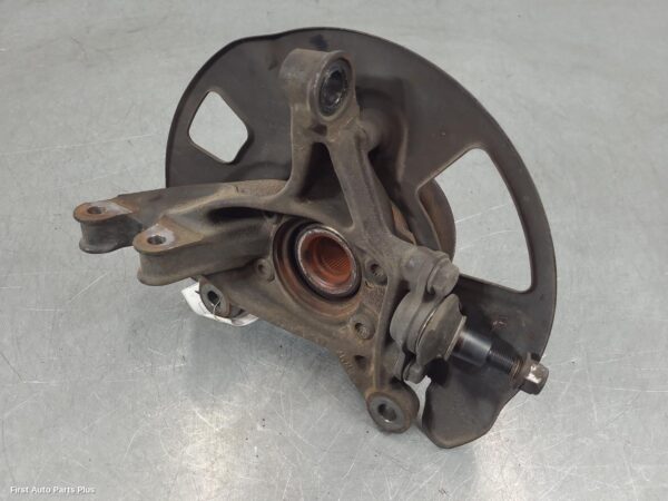 2019 VOLKSWAGEN CRAFTER Right Front Hub Assembly