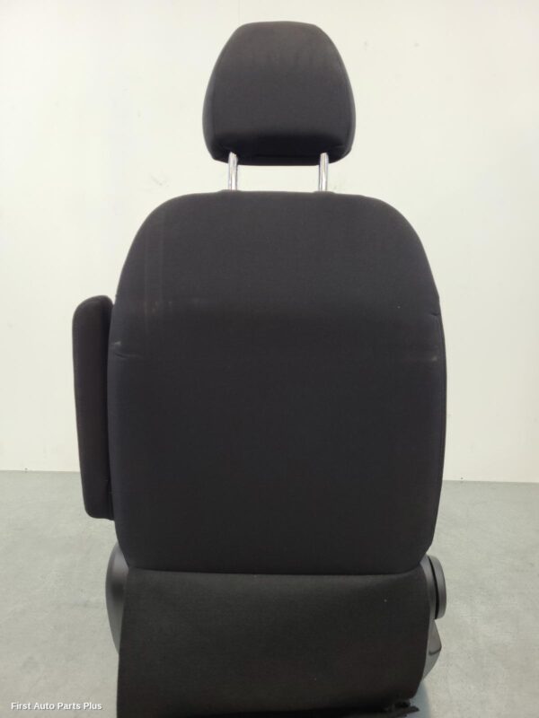 2024 LDV DELIVER 9 Front Seat