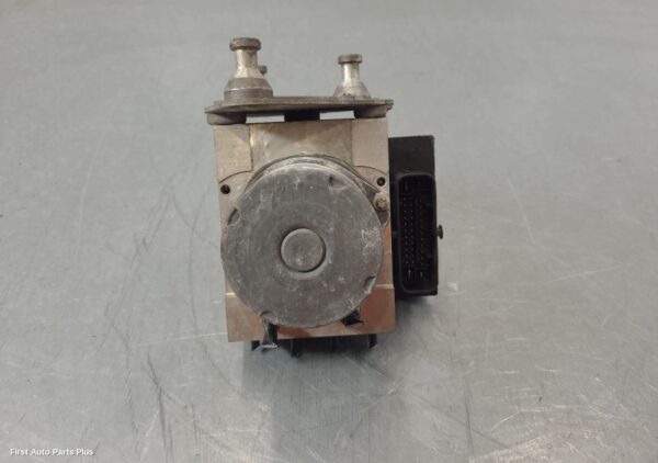 2012 MERCEDES VITO Abs Pump/Modulator