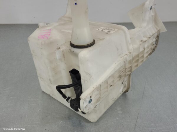 2020 VOLKSWAGEN CRAFTER Washer Bottle