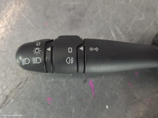 2014 RENAULT TRAFIC Combination Switch