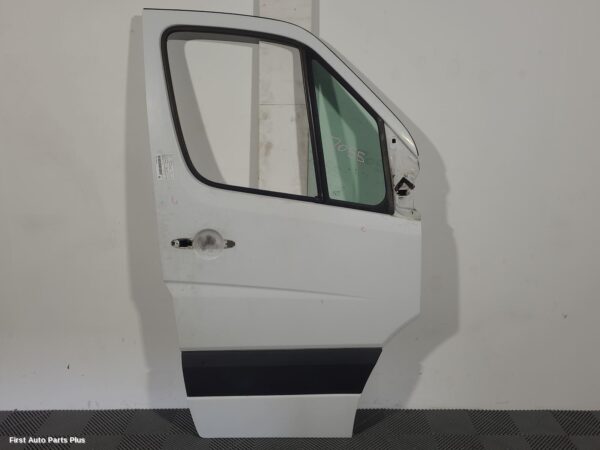 2015 MERCEDES SPRINTER Right Front Door