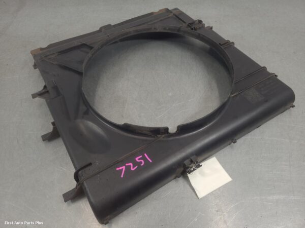 2022 MERCEDES SPRINTER Fan Shroud