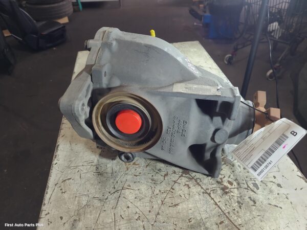 2017 MERCEDES VITO Differential Centre