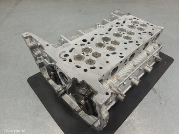 2004 FORD TRANSIT Cylinder Head