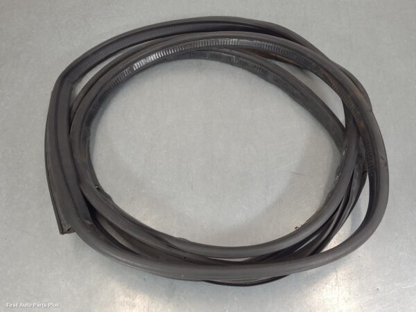 2015 MERCEDES SPRINTER Door/Tailgate Seal