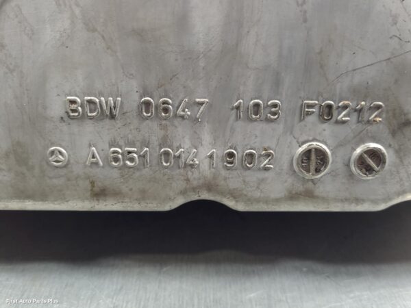 2013 MERCEDES VITO Oil Pan/Sump